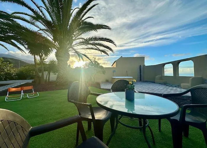 Jacuzzi Oasis: Space & Comfort *