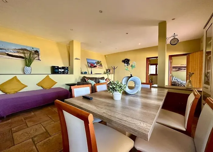 Jacuzzi Oasis: Space & Comfort Сasa de vacaciones Icod De Los Vinos