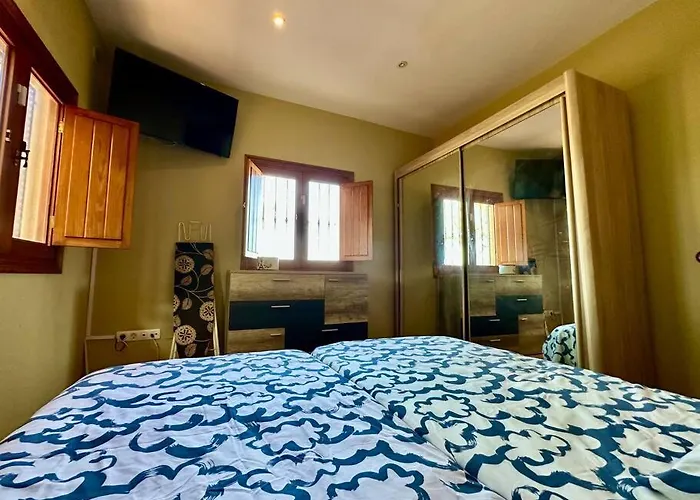 Jacuzzi Oasis: Space & Comfort *