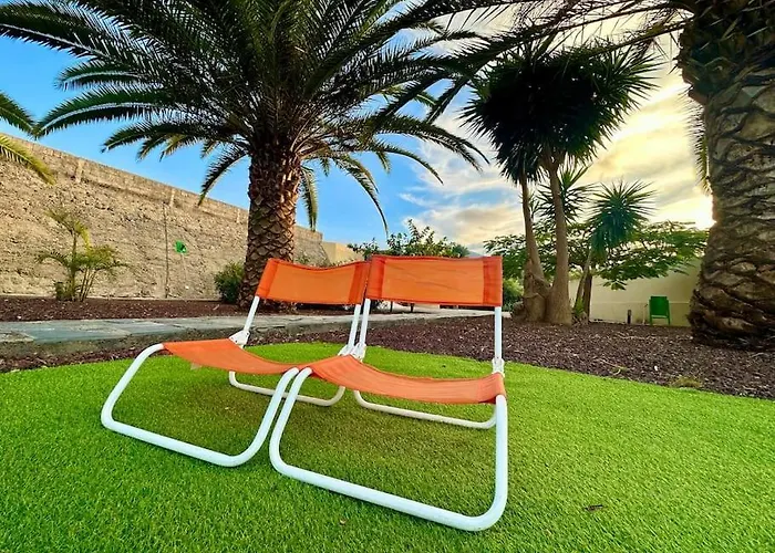 Jacuzzi Oasis: Space & Comfort Сasa de vacaciones *